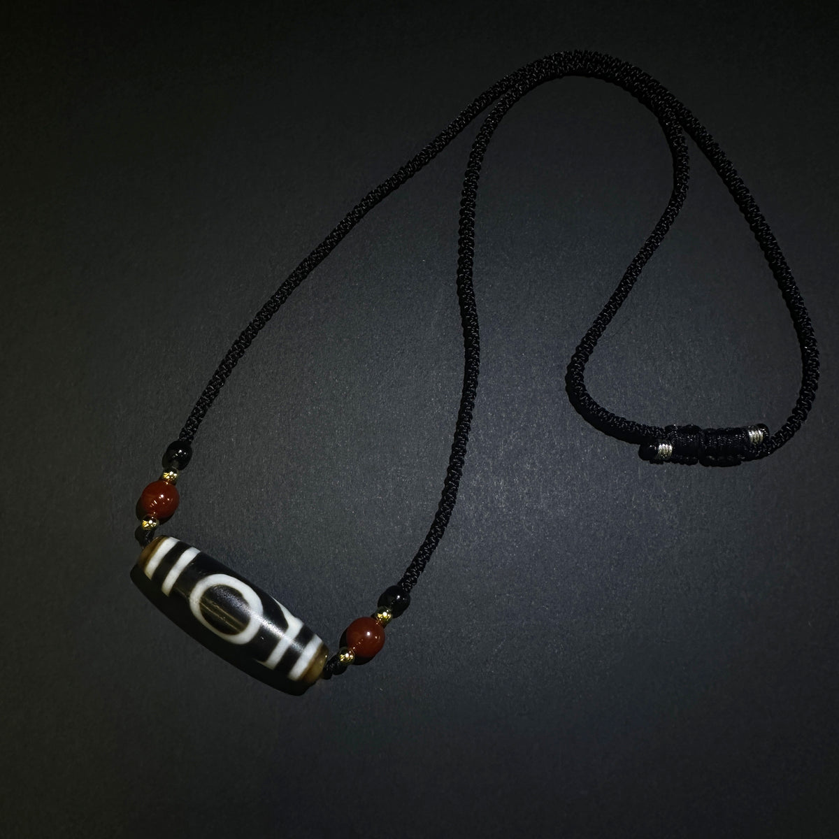 Kincgi｜One-Eyed Dzi Bead