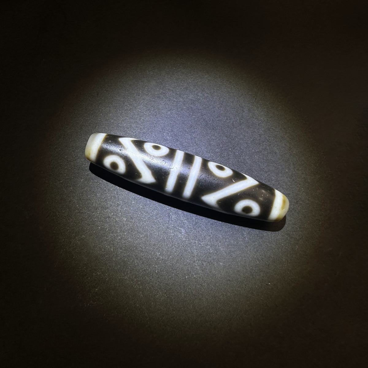 Kincgi｜Eight-Eyed Dzi Bead