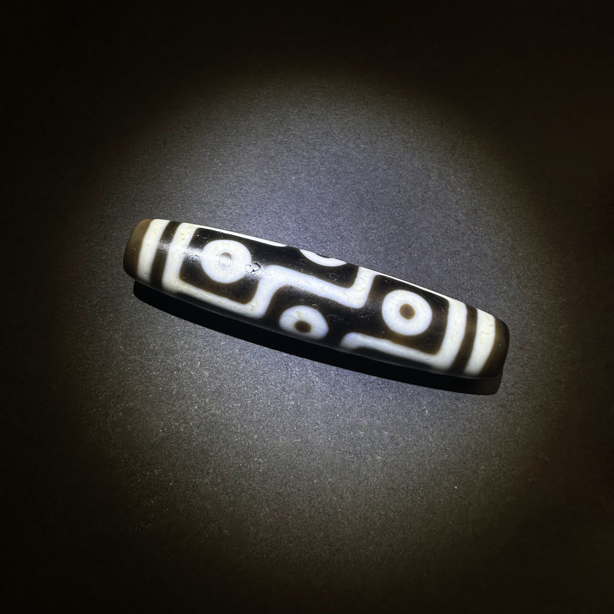 Kincgi｜Nine-Eyed Dzi Bead