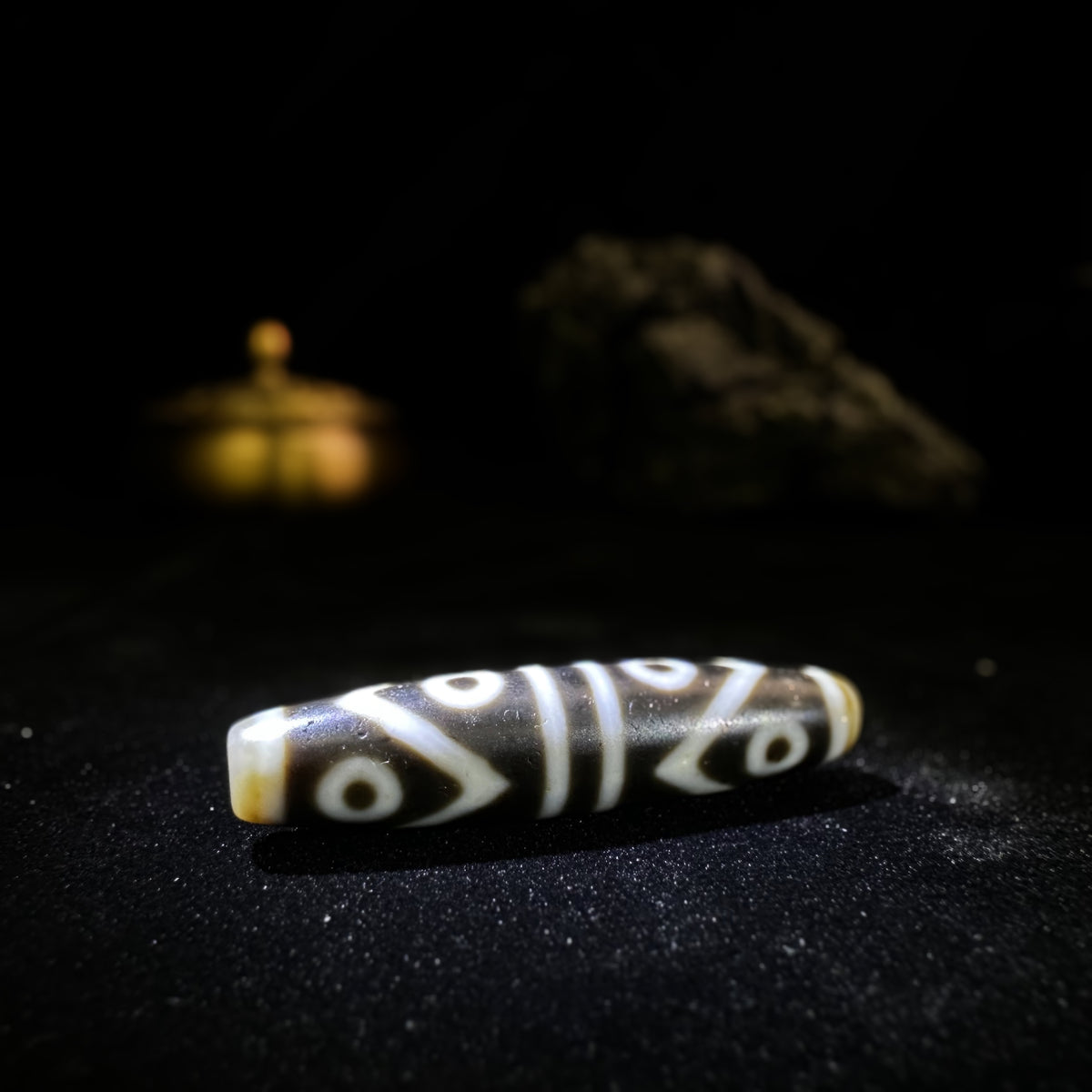 Kincgi｜Eight-Eyed Dzi Bead